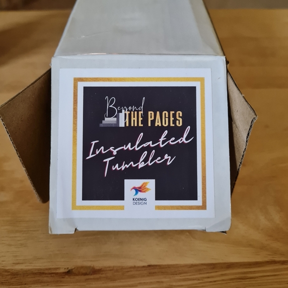 BEYOND THE PAGES insulated tumbler, new in box, great for the avid reader, books - Picture 8 of 8